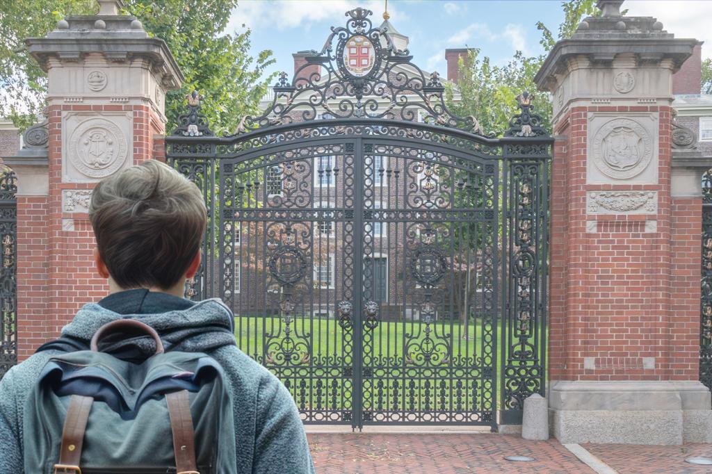 I help students get into Ivy League - that's what you are probably doing wrong